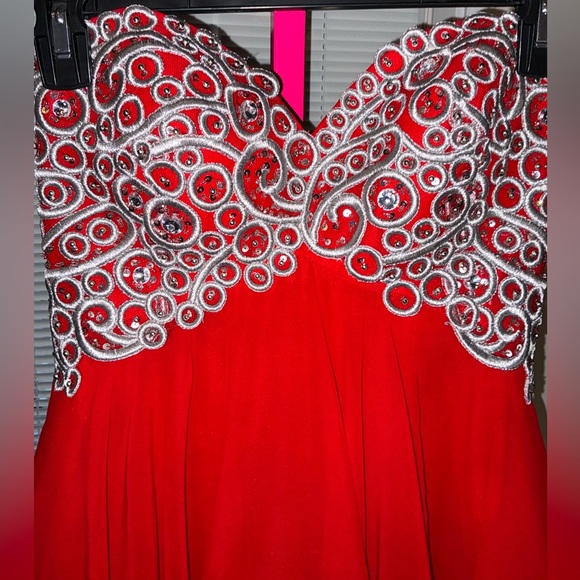 May Queen Mini Prom Dress Size 4 - Picture 13 of 16